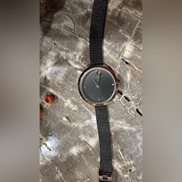 Authentic Ted Baker Rose Gold Tone Watch rich black mesh strap adjustable 7..25” - Picture 12 of 12